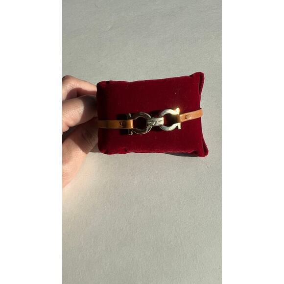 NEW Ferragamo Timeless Chic Gancini Double Brown Leather Gold Tone Bracelet - Picture 8 of 14